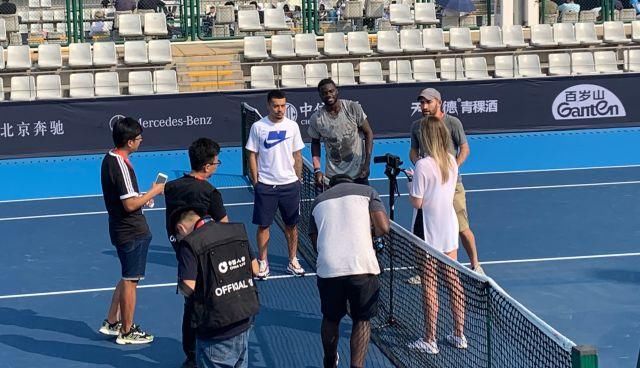 期待看到两 期待看到两