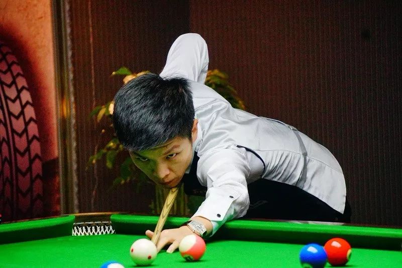 彩的运动大 彩的运动大