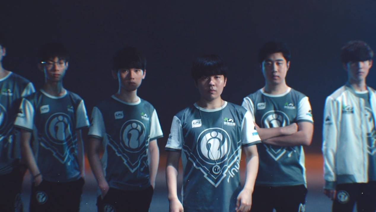 並憑藉著出 並憑藉著出