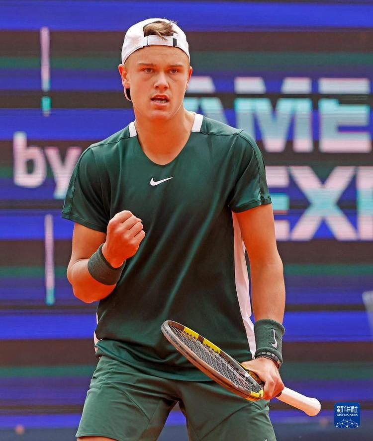 成了一种强 成了一种强