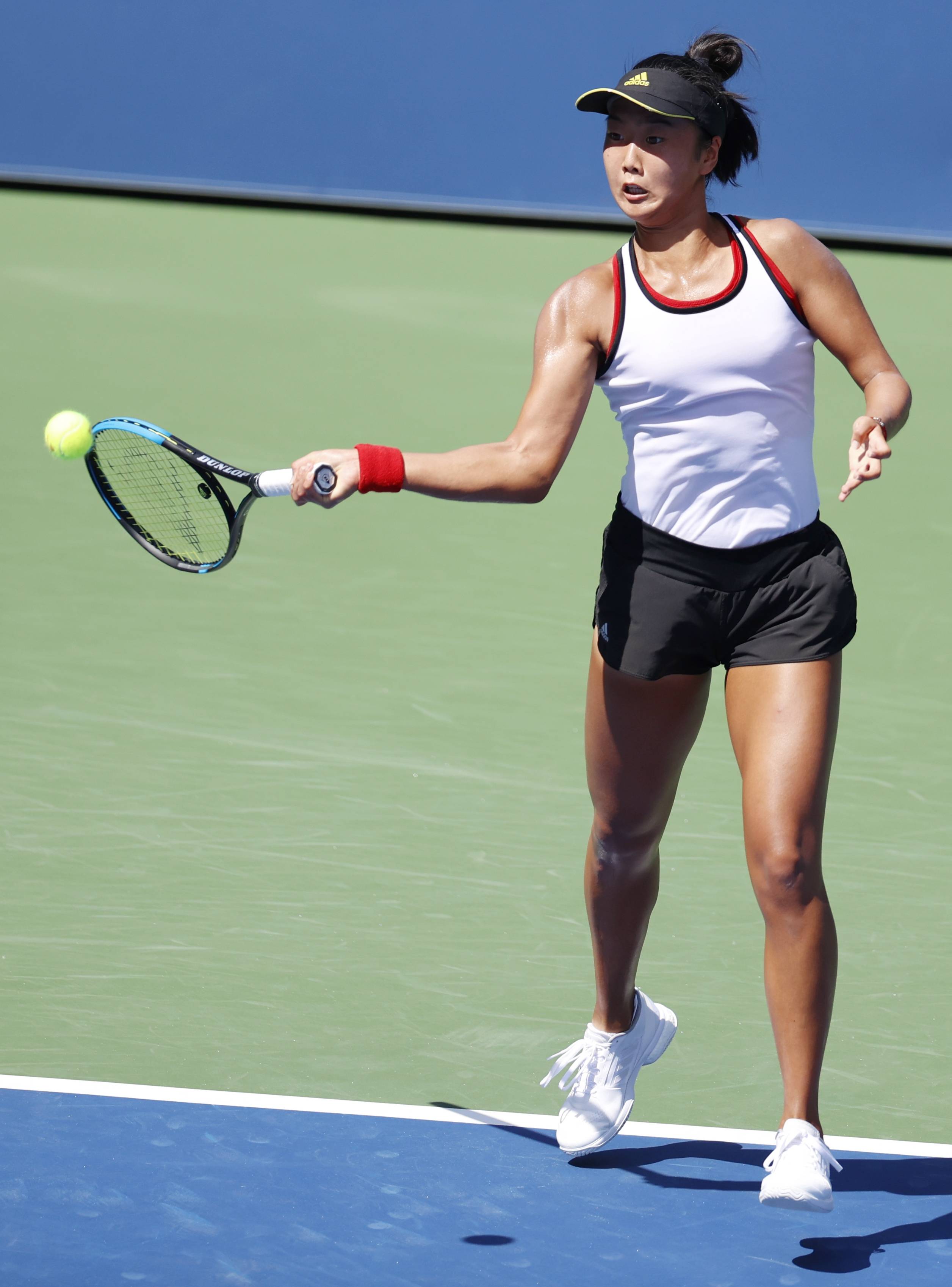 构成了一个 构成了一个