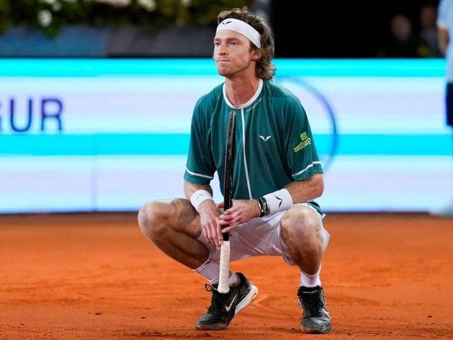 的成长有目 的成长有目